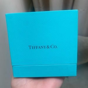 Tiffany & Co Jasmine scented candle